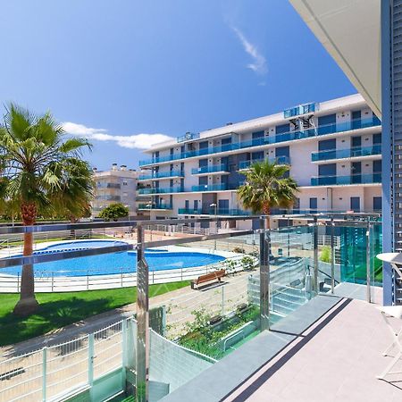 Uhc Mar Augusta Family Complex Apartment กัมบริลส์ ภายนอก รูปภาพ