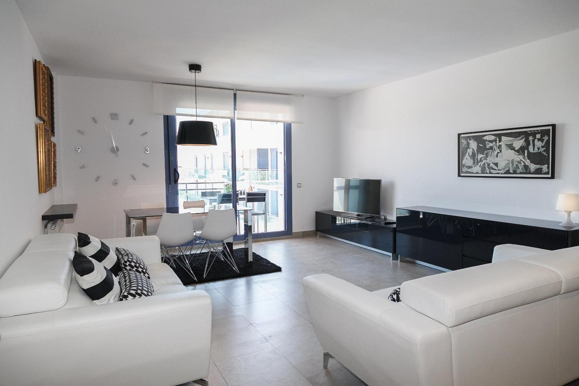 Uhc Mar Augusta Family Complex Apartment กัมบริลส์ ห้อง รูปภาพ