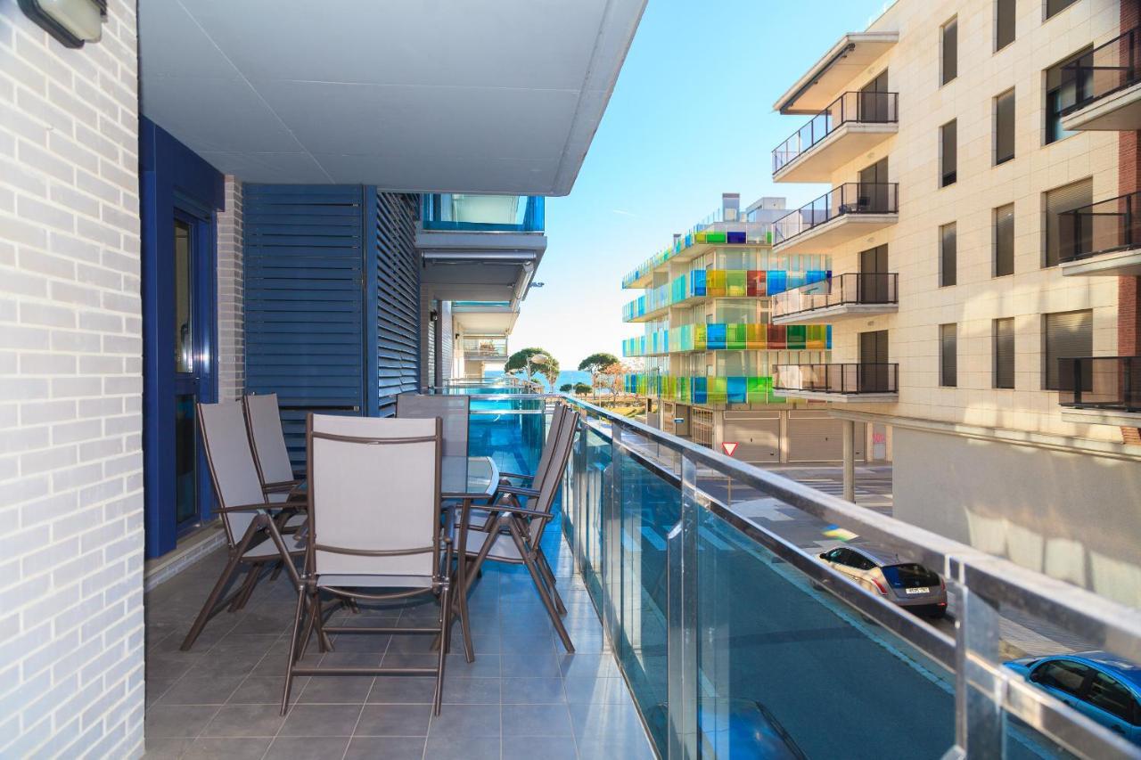 Uhc Mar Augusta Family Complex Apartment กัมบริลส์ ภายนอก รูปภาพ